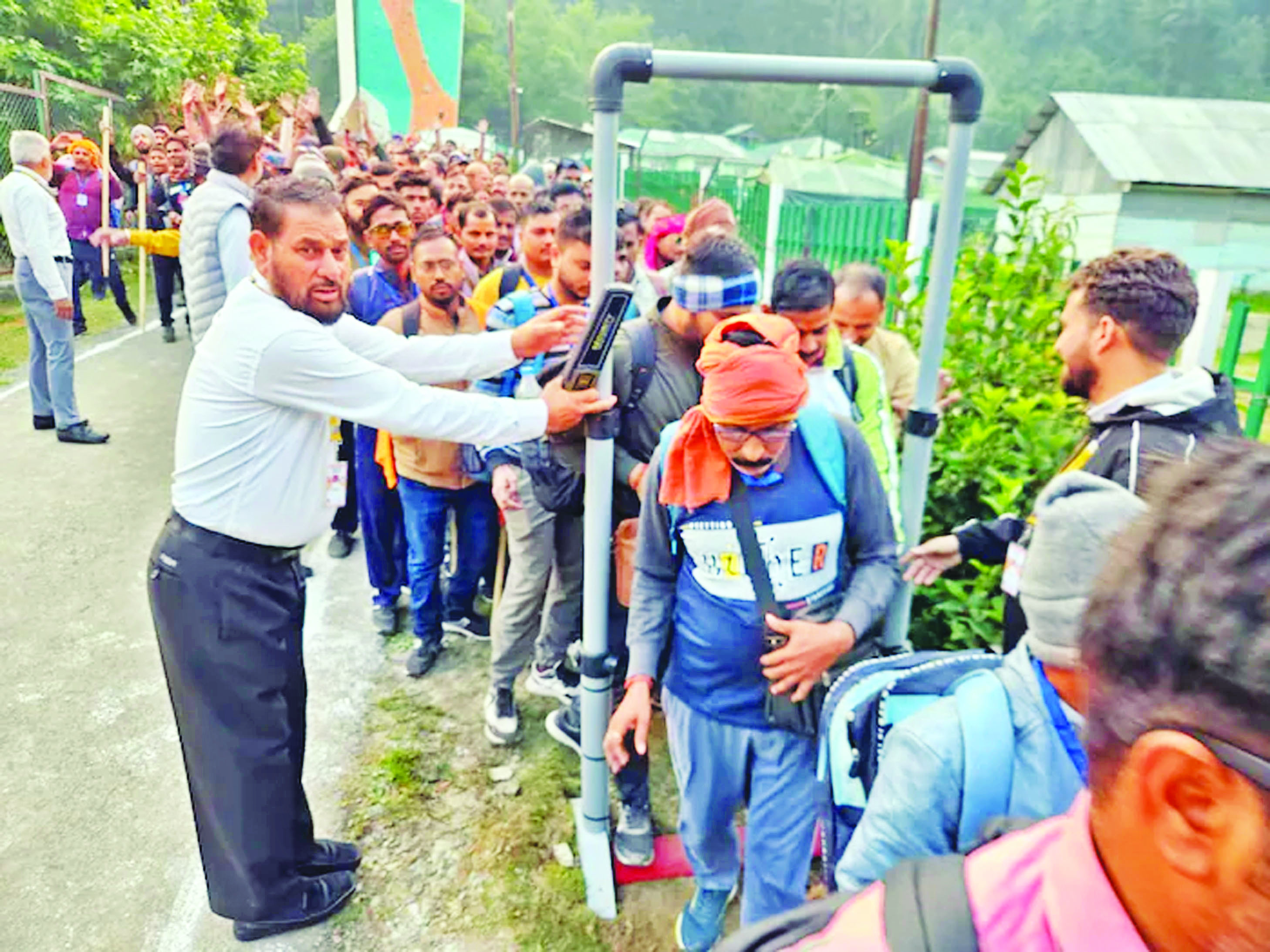 अमरनाथ यात्रा शुरू: बाबा बर्फानी के दर्शन करने आज भक्त करेंगे चढ़ाई