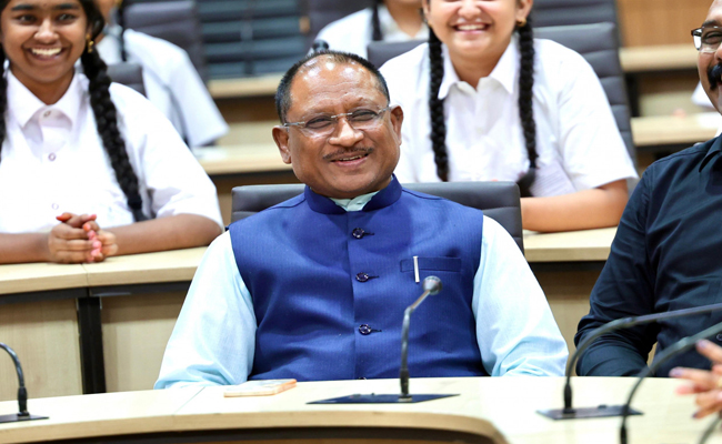 अपने काम को पूरी ईमानदारी और दक्षता से करना ही देशसेवा: मुख्यमंत्री श्री साय