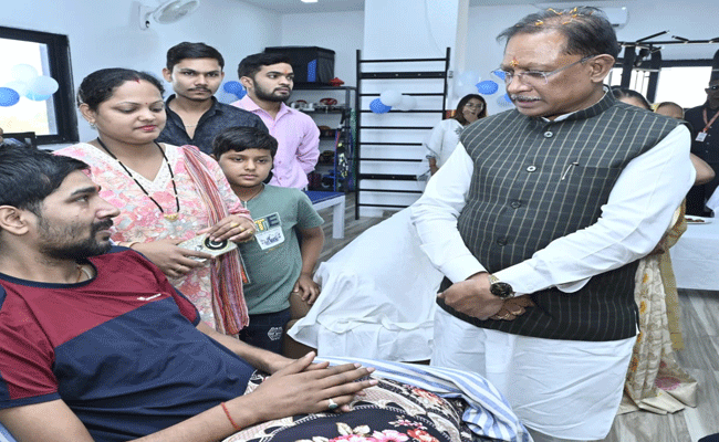 मुख्यमंत्री श्री विष्णु देव साय ने न्यूरो स्पाइन रिहैबिलिटेशन सेंटर का किया शुभारंभ