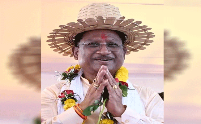 ईमानदारी से काम करने वाली हमारी सरकार ने जनता के सामने रखा है अपना रिपोर्ट कार्ड: मुख्यमंत्री श्री विष्णु देव साय ईमानदारी से काम करने वाली हमारी सरकार ने जनता के सामने रखा है अपना रिपोर्ट कार्ड: मुख्यमंत्री श्री विष्णु देव साय