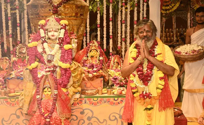 ‘अति विशाल नवरात्रि महामहोत्सव’ का पांचवां दिन…