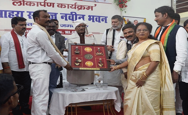 मुख्यमंत्री श्री विष्णुदेव साय ने किया माहरा समाज के नवनिर्मित सामाजिक भवन का लोकार्पण: एक करोड़ 63 लाख रुपए की लागत से बना सामाजिक भवन