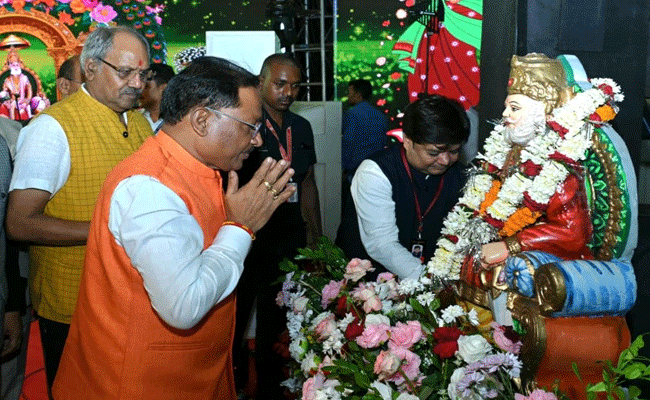 मानवता की सेवा और दानशीलता में अग्रवाल समाज हमेशा अग्रणी – मुख्यमंत्री श्री साय मानवता की सेवा और दानशीलता में अग्रवाल समाज हमेशा अग्रणी – मुख्यमंत्री श्री साय