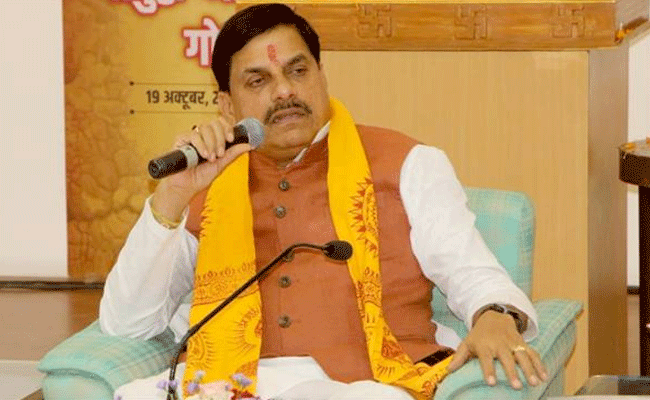प्राकृतिक सौंदर्य और ऐतिहासिक विरासत को सुरक्षित रखते हुए होगा चित्रकूट का विकास : मुख्यमंत्री डॉ. यादव प्राकृतिक सौंदर्य और ऐतिहासिक विरासत को सुरक्षित रखते हुए होगा चित्रकूट का विकास : मुख्यमंत्री डॉ. यादव