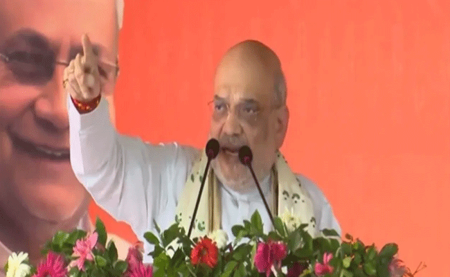 बिहार के सिवान में बोले अमित शाह- चाहे 100 शहाबुद्दीन आ जाएं, किसी का बाल बांका नहीं कर सकते बिहार के सिवान में बोले अमित शाह- चाहे 100 शहाबुद्दीन आ जाएं, किसी का बाल बांका नहीं कर सकते