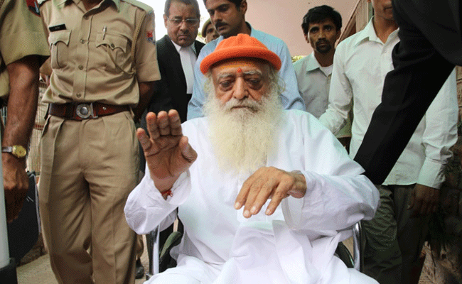 आसाराम को हाई कोर्ट ने दी बड़ी राहत, 6 महीने की मिली अंतरिम जमानत आसाराम को हाई कोर्ट ने दी बड़ी राहत, 6 महीने की मिली अंतरिम जमानत