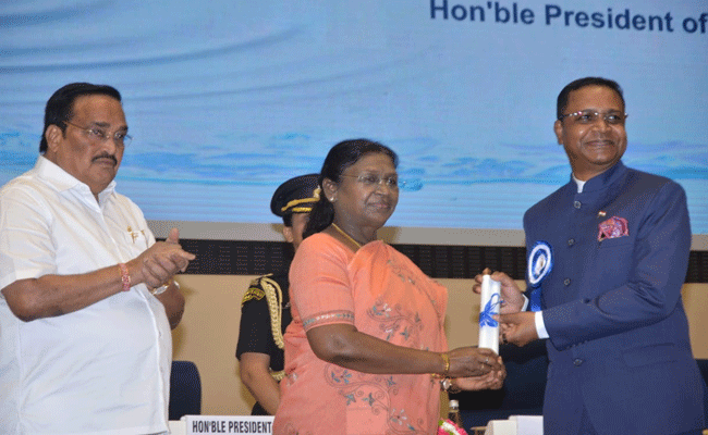 जल संरक्षण के क्षेत्र में उल्लेखनीय कार्य पर छत्तीसगढ़ को मिले तीन राष्ट्रीय जल पुरस्कार