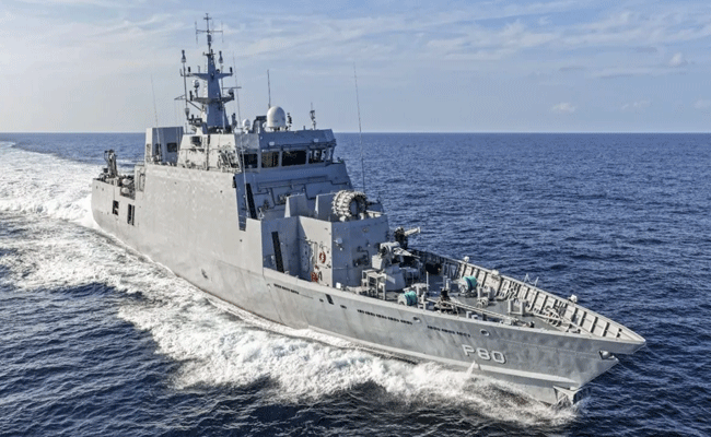 भारतीय नौसेना में शामिल हुआ पनडुब्बी रोधी जहाज INS माहे