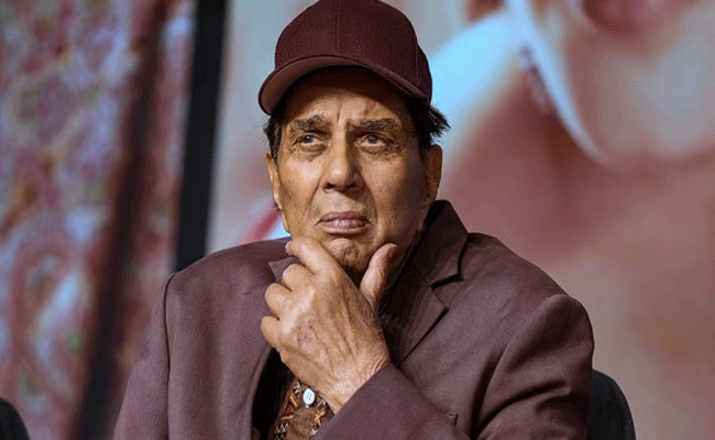 हिंदी सिनेमा के ‘ही-मैन’ धर्मेंद्र का 89 साल की उम्र में निधन