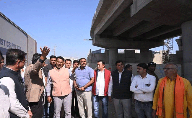 बाईपास के अर्जुन बड़ौदा और बेस्ट प्राइस के सामने के ब्रिज का निर्माण जनवरी माह के अंत तक होगा पूरा बाईपास के अर्जुन बड़ौदा और बेस्ट प्राइस के सामने के ब्रिज का निर्माण जनवरी माह के अंत तक होगा पूरा