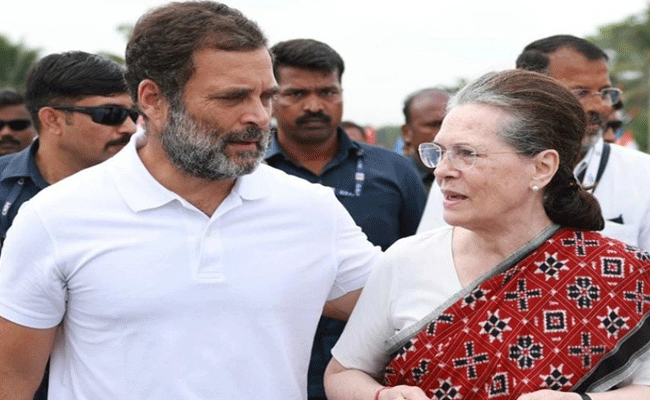 नेशनल हेराल्ड केस: ईडी की याचिका पर हाईकोर्ट ने सोनिया-राहुल गांधी को भेजा नोटिस