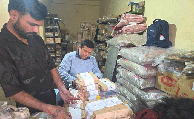 इंदौर में जिला प्रशासन की बड़ी कार्यवाही