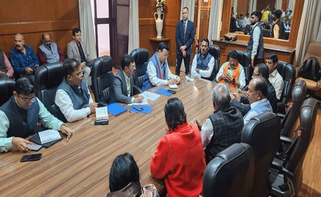 भागीरथपुरा की स्थिति तेजी से हो रही है सामान्य भागीरथपुरा की स्थिति तेजी से हो रही है सामान्य