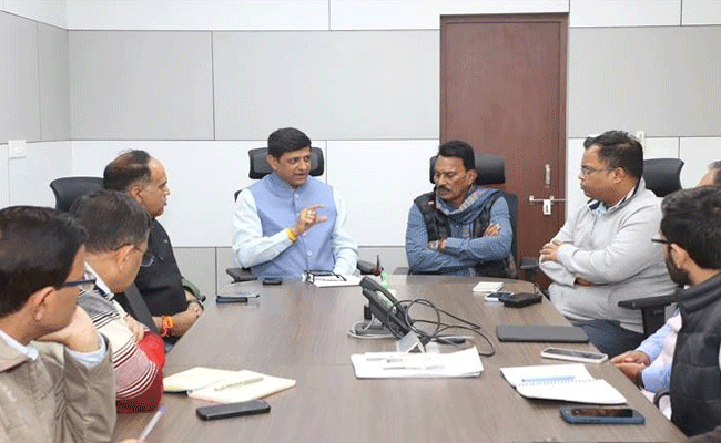 दूषित जल की समस्या पर त्वरित कार्यवाही कर 48 घंटे में समाधान के निर्देश दूषित जल की समस्या पर त्वरित कार्यवाही कर 48 घंटे में समाधान के निर्देश