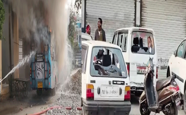 उज्जैन के तराना में भड़की हिंसा, बस फूंकी-दुकान जलाई, मंदिर पर पथराव