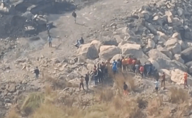 मेघालय में अवैध कोयला खदान में धमाका, 16 की मौत, कई लोग फंसे