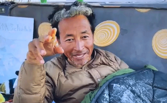 लद्दाख में नेपाल-बांग्लादेश जैसे हालात बनाने का था इरादा, GenZ को वांगचुक ने भड़काया था, सुप्रीम कोर्ट में बोली केंद्र सरकार