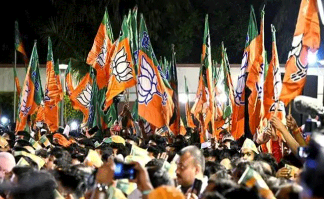 केरलम विधानसभा चुनाव के लिए बीजेपी ने जारी की उम्मीदवारों की पहली लिस्ट केरलम विधानसभा चुनाव के लिए बीजेपी ने जारी की उम्मीदवारों की पहली लिस्ट