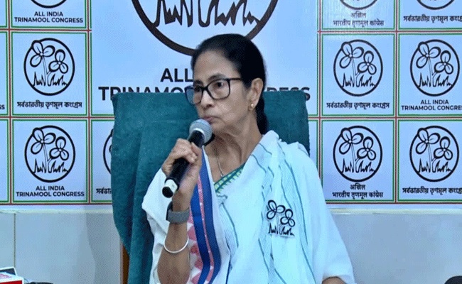 बंगाल विधानसभा चुनाव: टीएमसी ने जारी की 291 उम्मीदवारों की सूची, नंदीग्राम से नहीं लड़ेंगी ममता बनर्जी