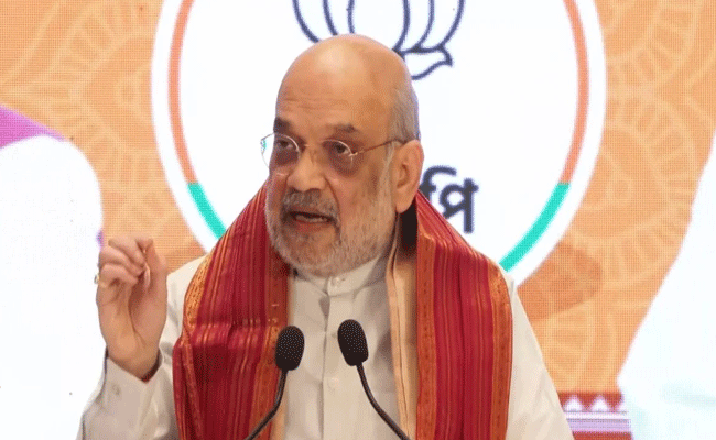 ममता सरकार के खिलाफ ‘चार्जशीट’ जारी करते हुए बोले अमित शाह- जनता तय करे भय को चुनना है या भरोसे को